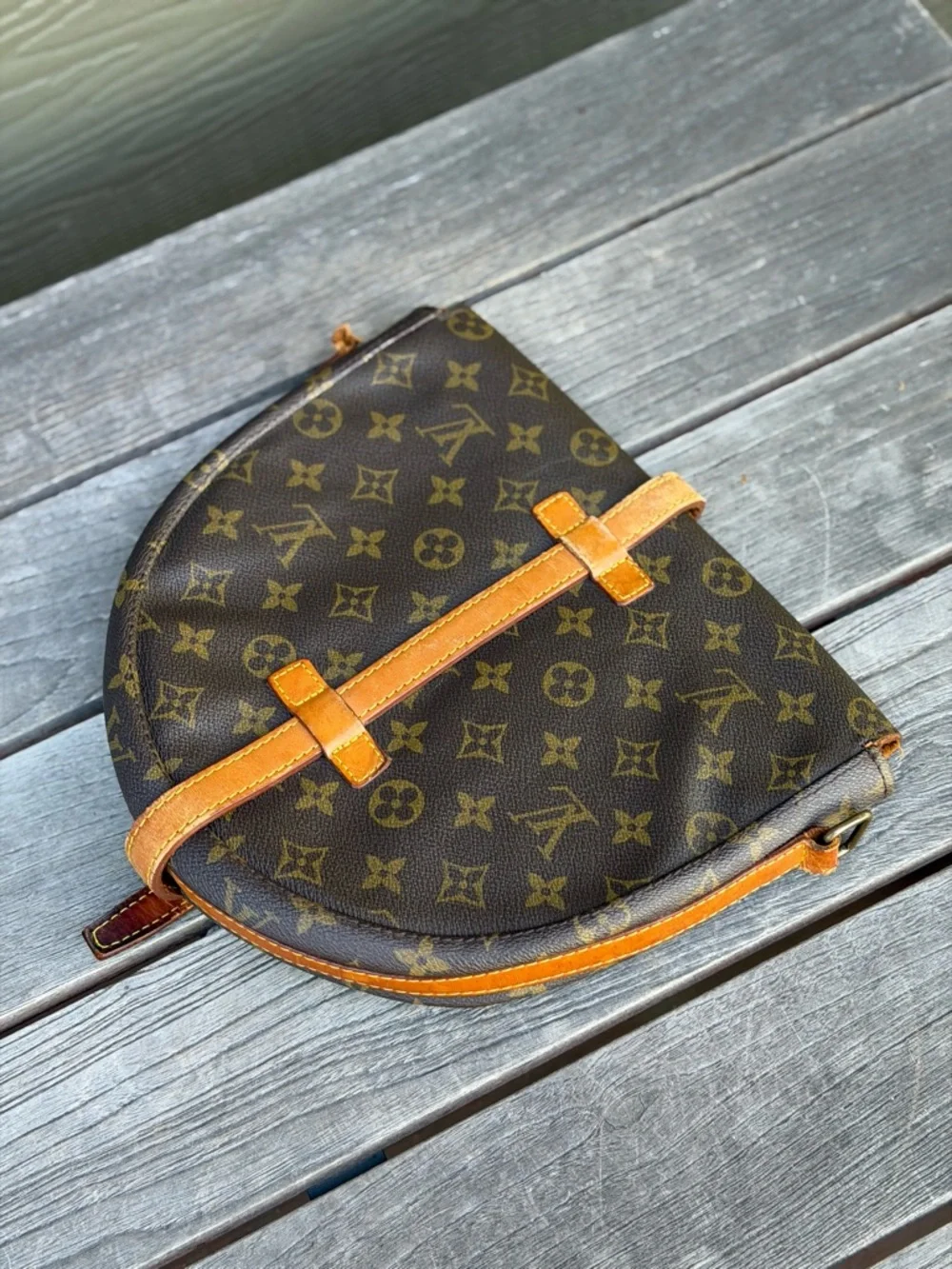 Louis Vuitton Monogram Canvas Crossbody Saddle Bag with Tan Trim - Picture 3 of 9